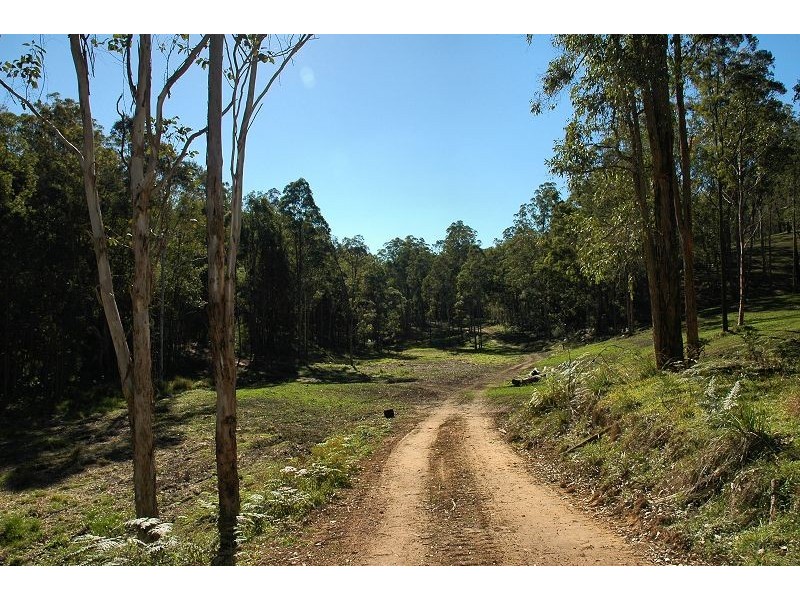 Lots Quart Pot Creek, Laguna NSW 2325
