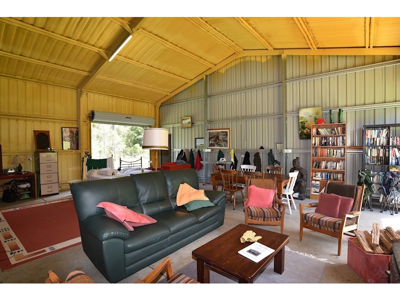 1882 Wollombi Road, Sweetmans Creek NSW 2325