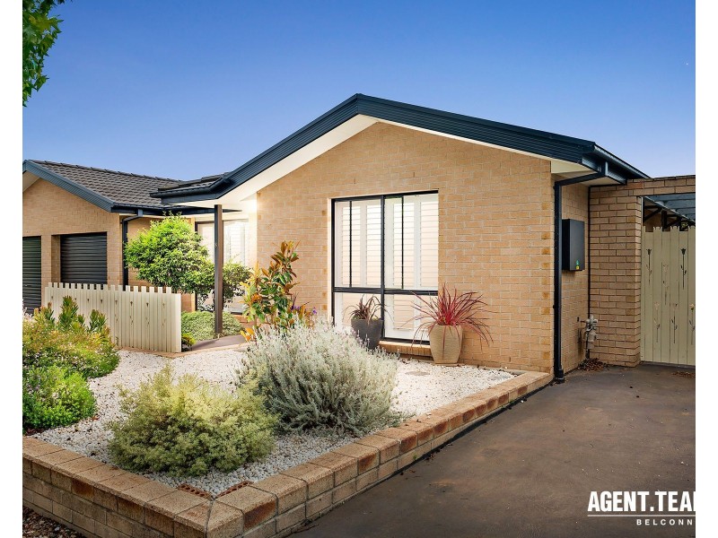8 Fairlight Street, Dunlop ACT 2615