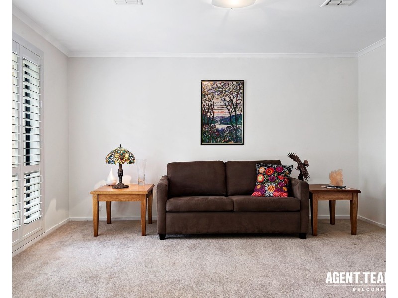 8 Fairlight Street, Dunlop ACT 2615