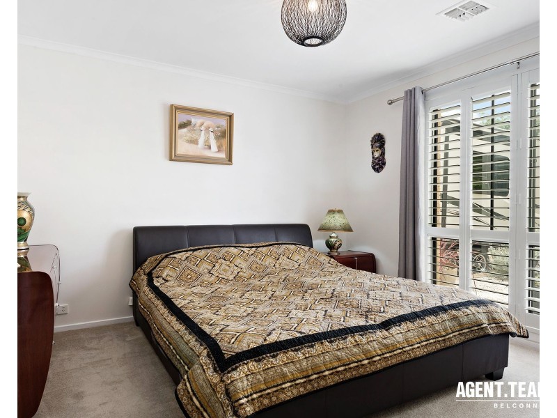 8 Fairlight Street, Dunlop ACT 2615