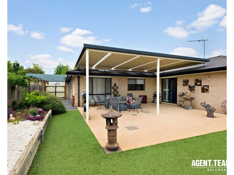 8 Fairlight Street, Dunlop ACT 2615