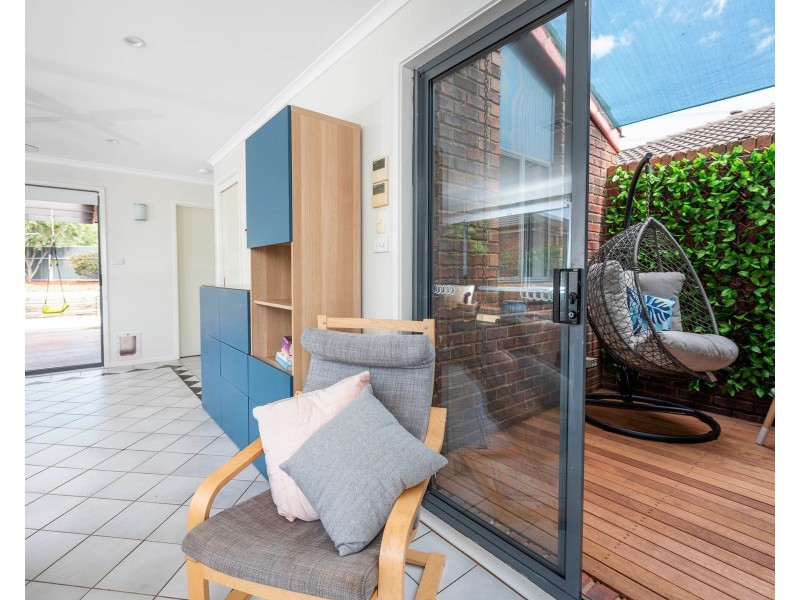 50 Evelyn Owen Crescent, Dunlop ACT 2615