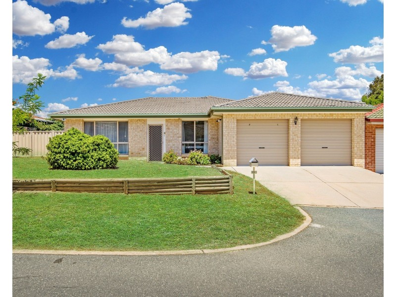 13 Dacomb Court, Dunlop ACT 2615