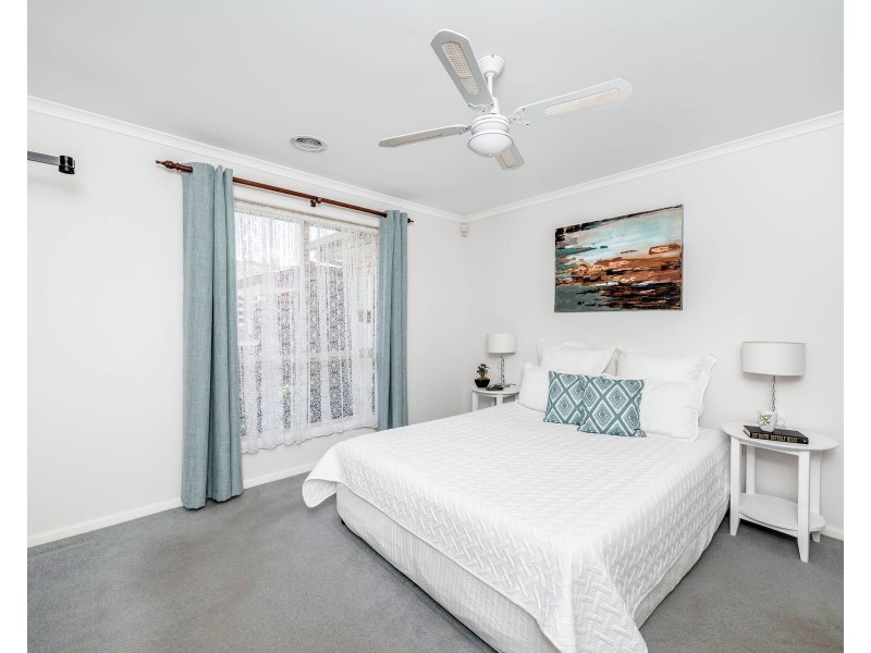 13 Dacomb Court, Dunlop ACT 2615
