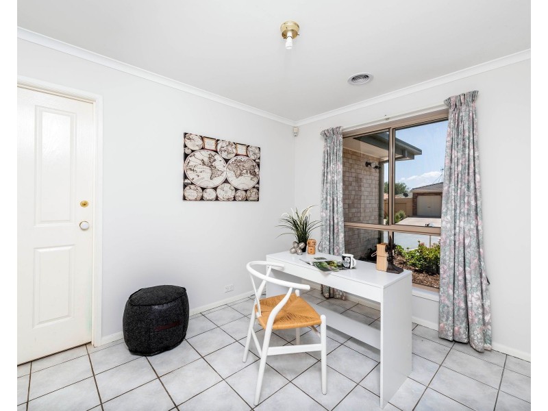 13 Dacomb Court, Dunlop ACT 2615