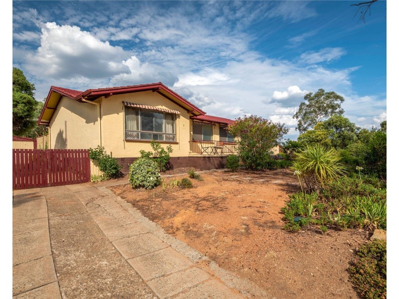 186 Southern Cross Drive, Latham ACT 2615