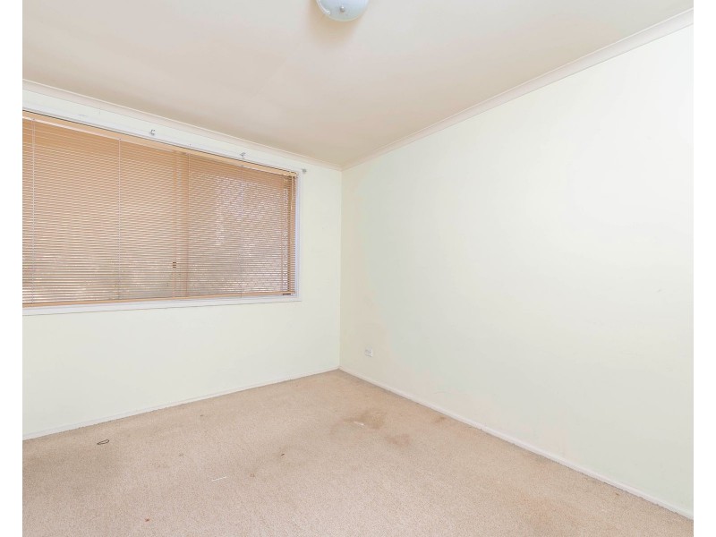 186 Southern Cross Drive, Latham ACT 2615