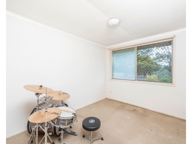 186 Southern Cross Drive, Latham ACT 2615