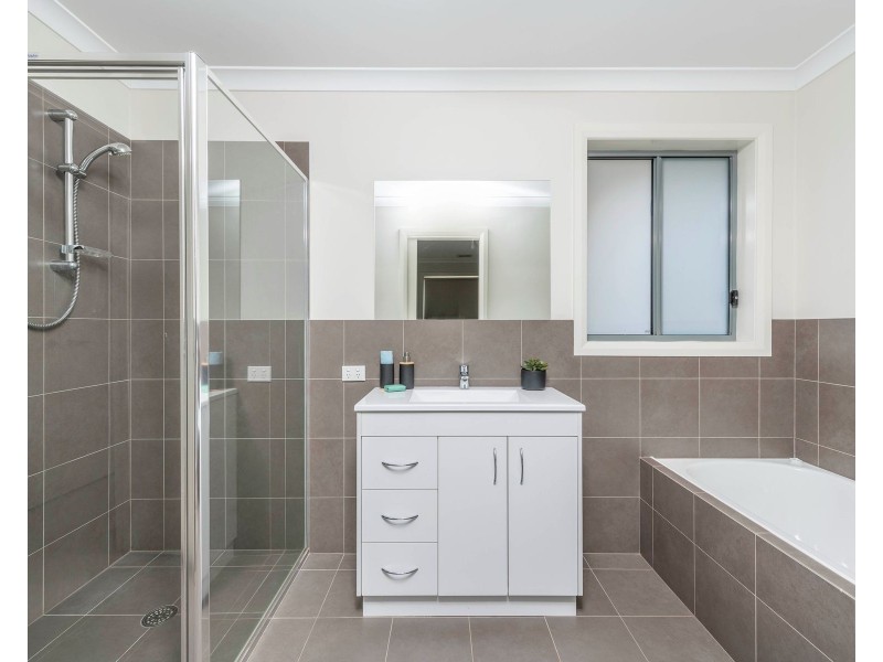 13 Bruce Dittmar Street, Forde ACT 2914