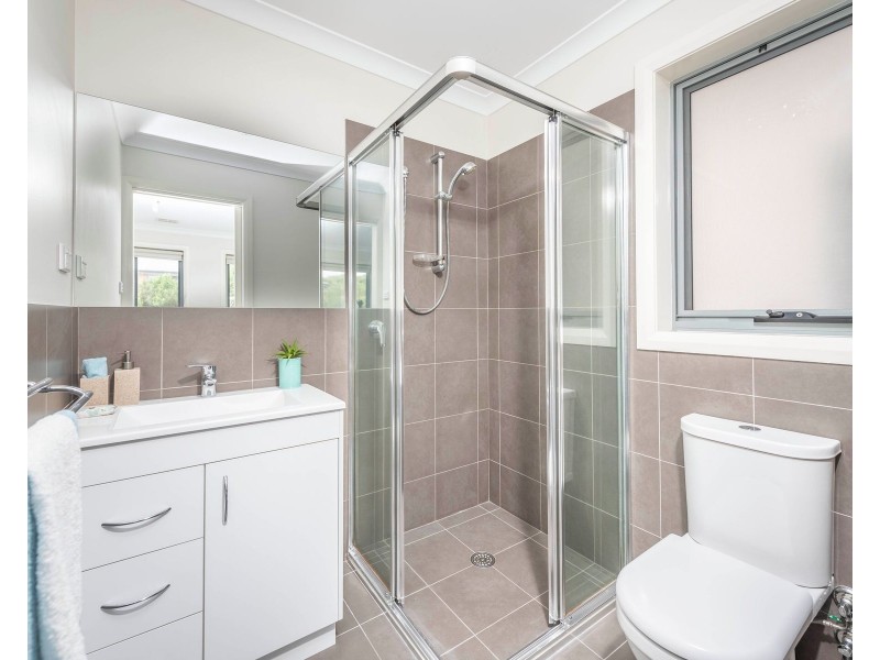 13 Bruce Dittmar Street, Forde ACT 2914