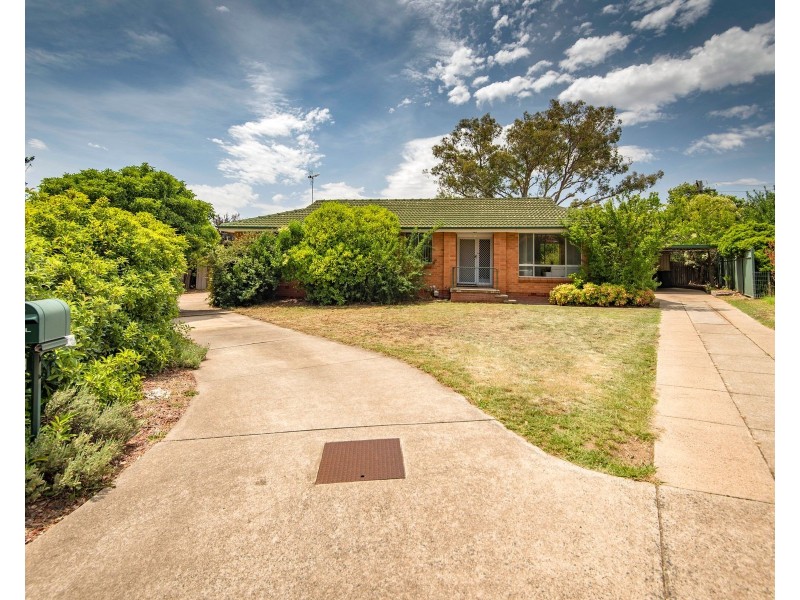 16 Petre Place, Scullin ACT 2614