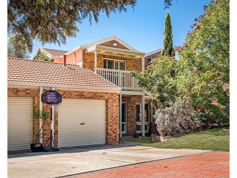 71 Britten-Jones Drive, Holt ACT 2615