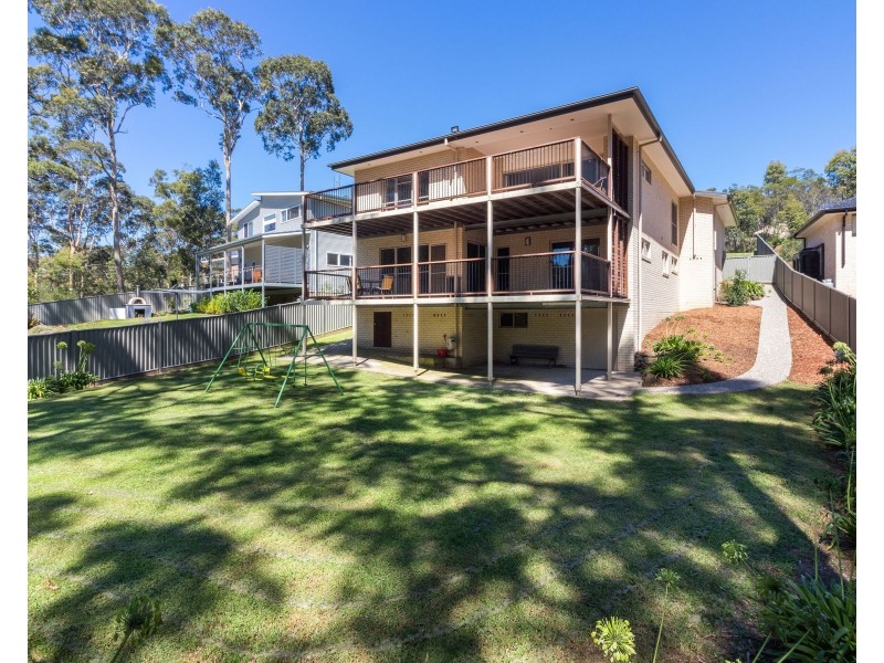 9 Banksia Grove, Malua Bay NSW 2536