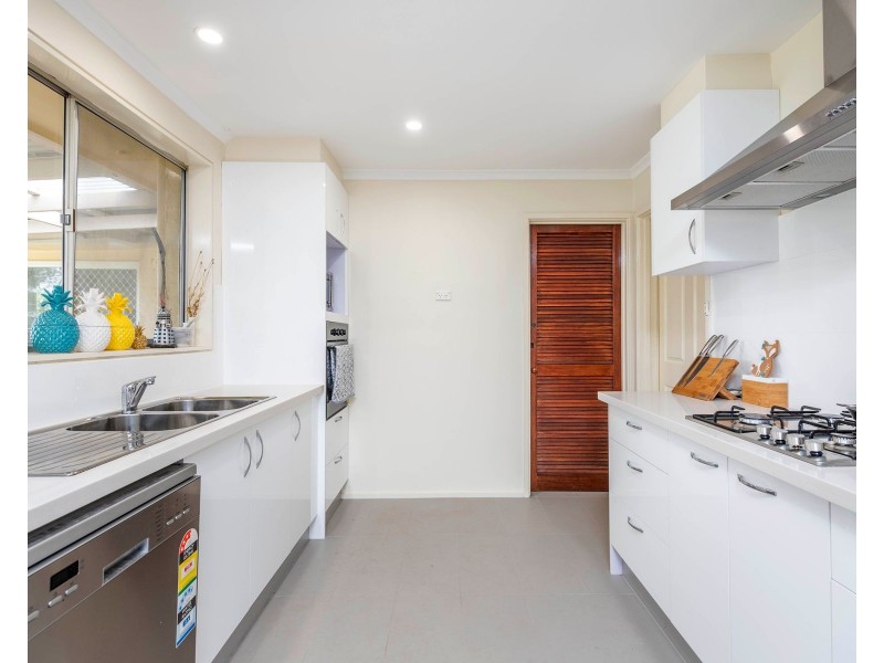 12 Kinalung Place, Giralang ACT 2617