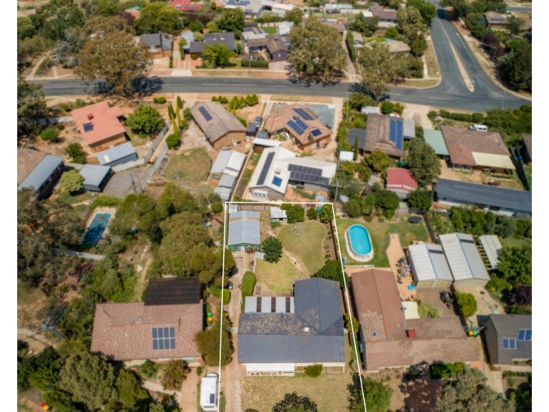 12 Kinalung Place, Giralang ACT 2617