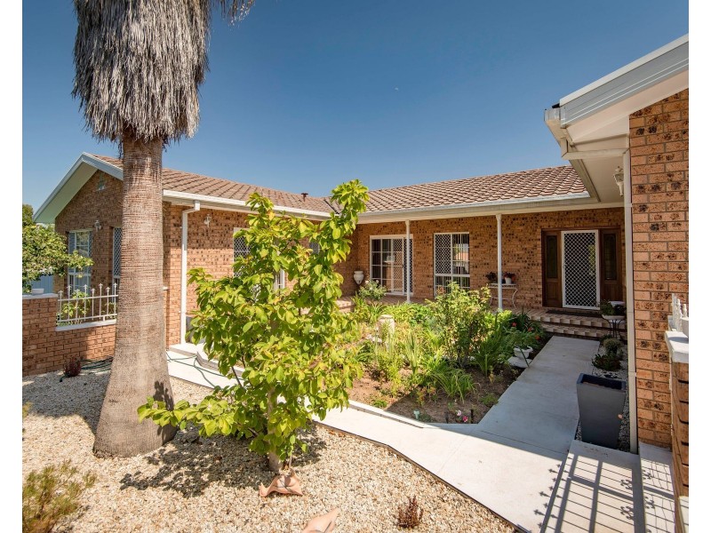 22 Kadina Crescent, Isabella Plains ACT 2905