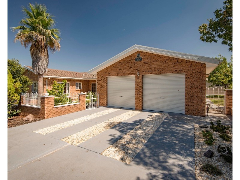 22 Kadina Crescent, Isabella Plains ACT 2905