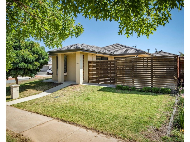 138 Christina Stead Street, Franklin ACT 2913