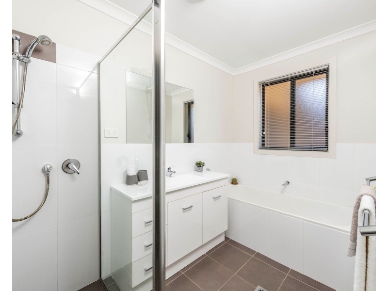 138 Christina Stead Street, Franklin ACT 2913