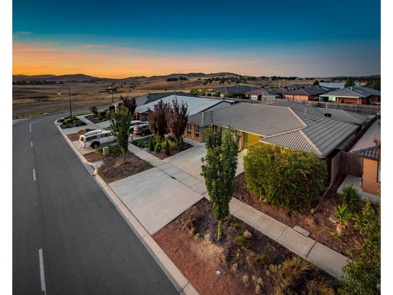 50 Refshauge Crescent, Macgregor ACT 2615