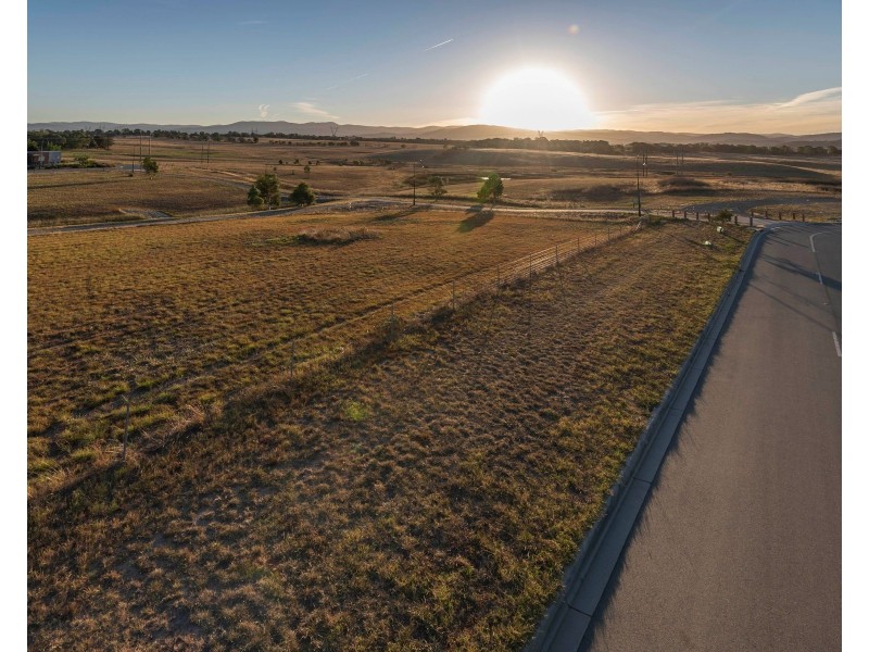 50 Refshauge Crescent, Macgregor ACT 2615