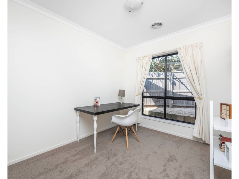 20 Constance Stone Street, Macgregor ACT 2615