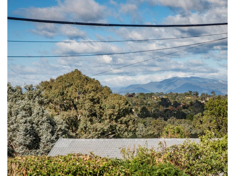 11 Osburn Drive, Macgregor ACT 2615