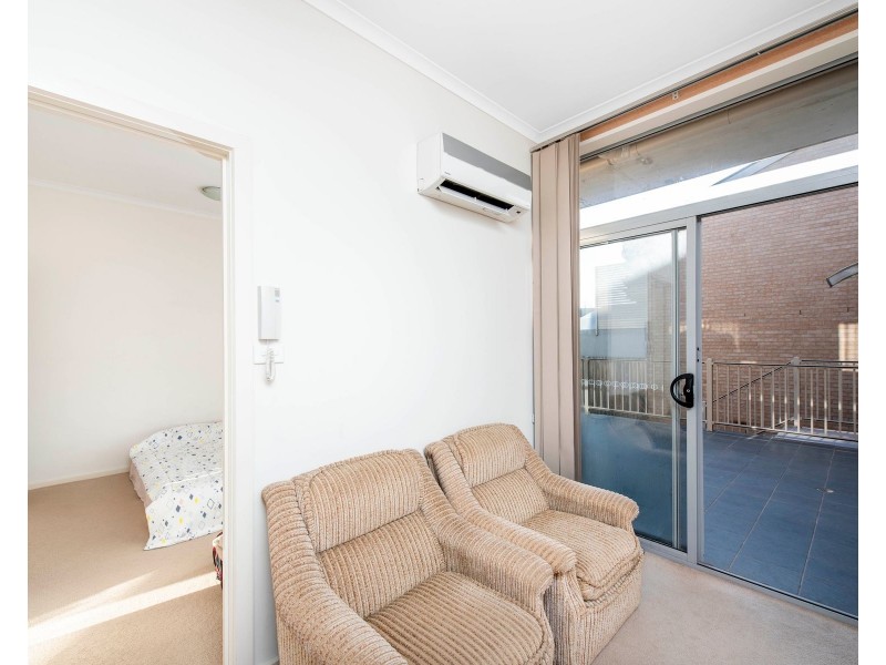 7/1 Wanliss Street, Latham ACT 2615