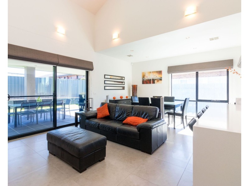 31 James Harrison Street, Dunlop ACT 2615