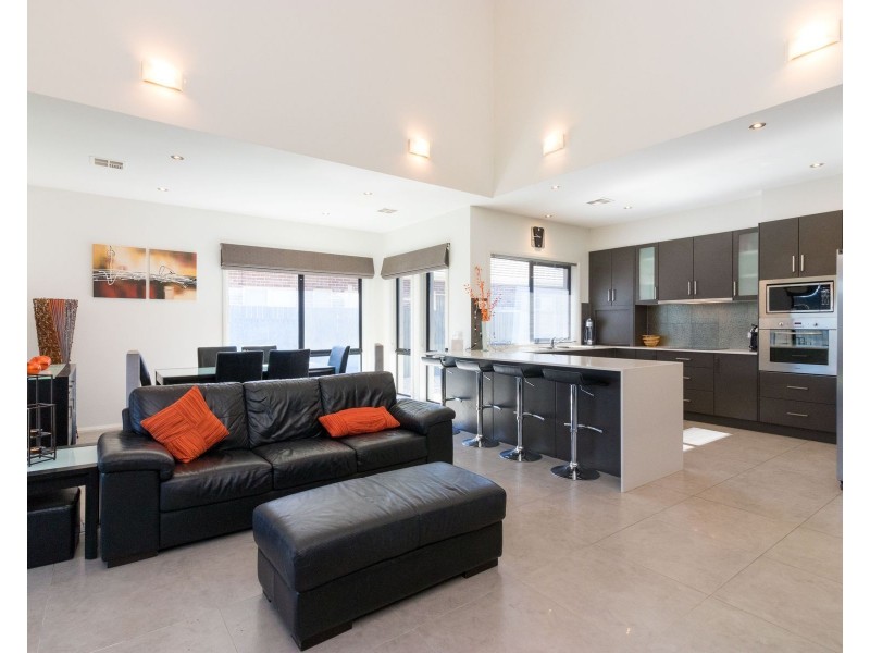 31 James Harrison Street, Dunlop ACT 2615