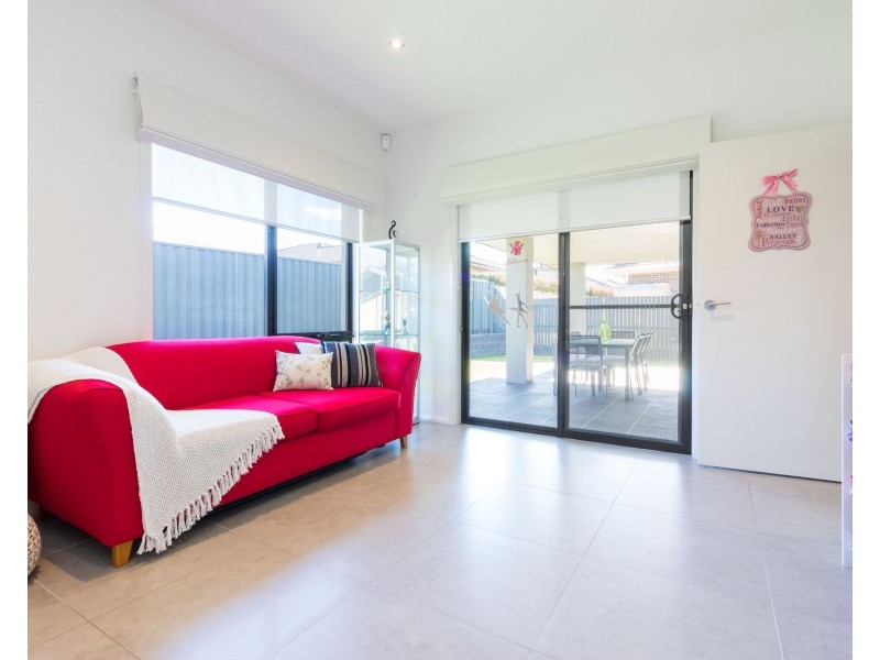 31 James Harrison Street, Dunlop ACT 2615