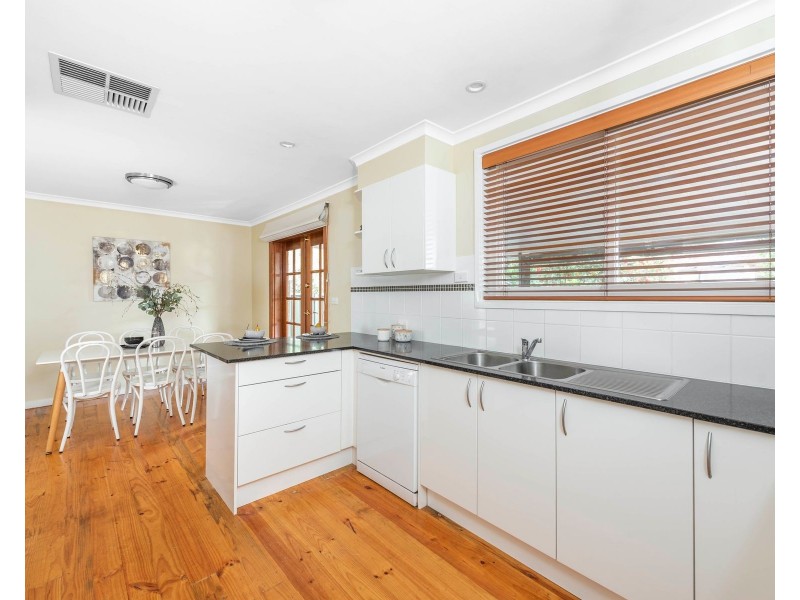 31 Macnaughton Street, Holt ACT 2615