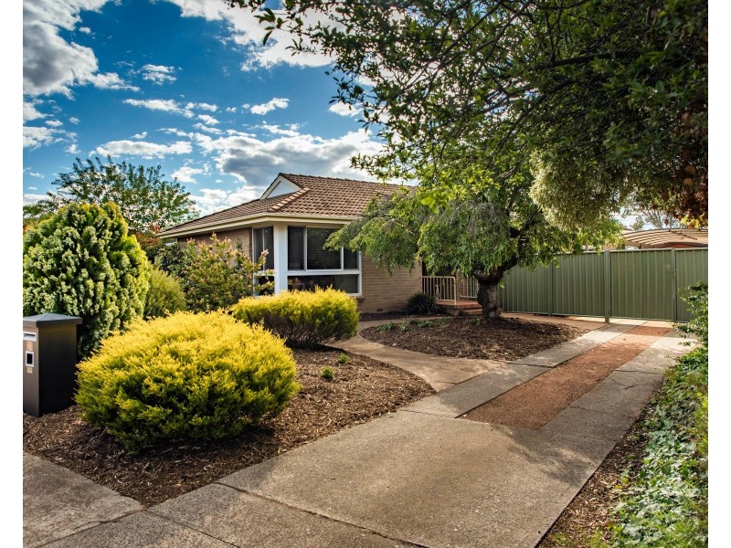 31 Macnaughton Street, Holt ACT 2615