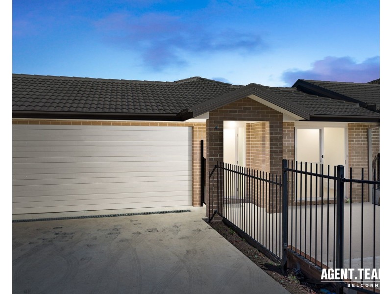 4/12 Maris King Street, Casey ACT 2913