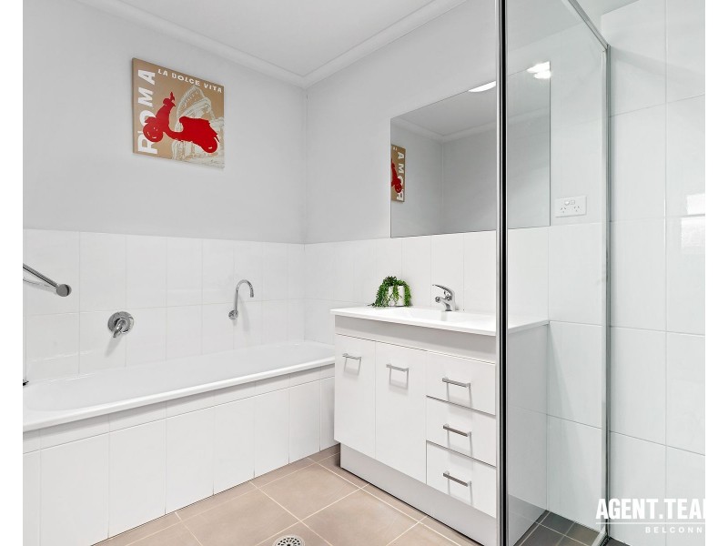 4/12 Maris King Street, Casey ACT 2913