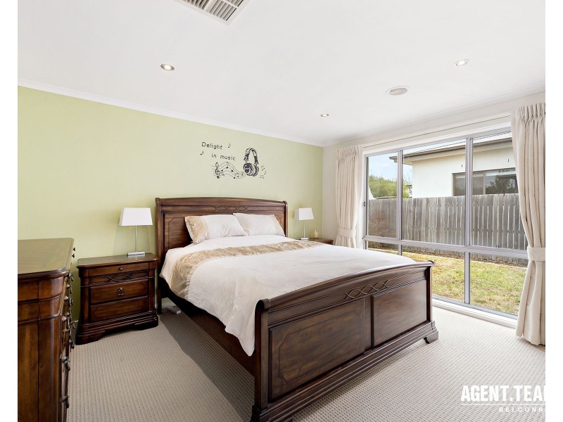 9 Octoman Street, Forde ACT 2914