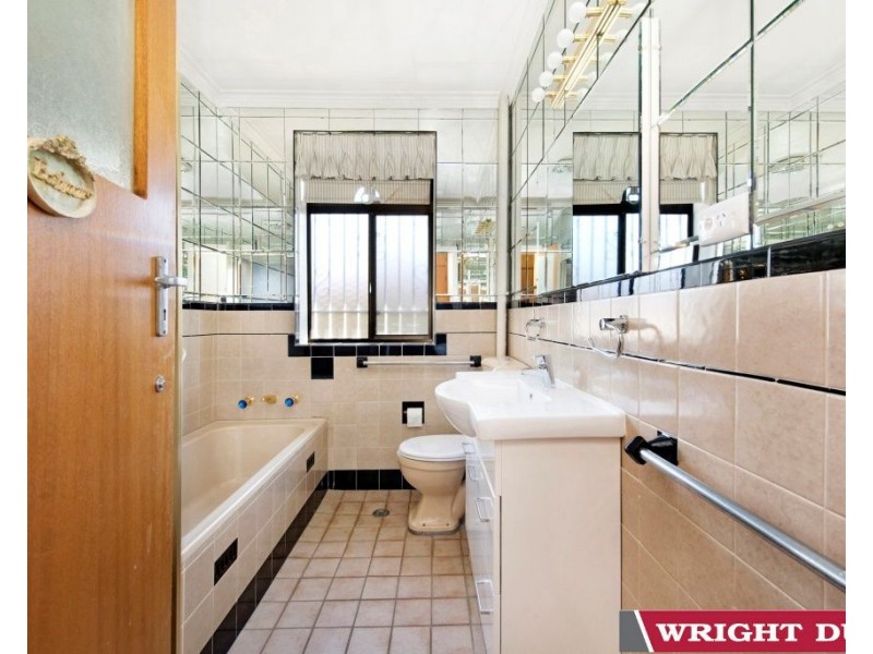 1 Majura Avenue, Dickson ACT 2602