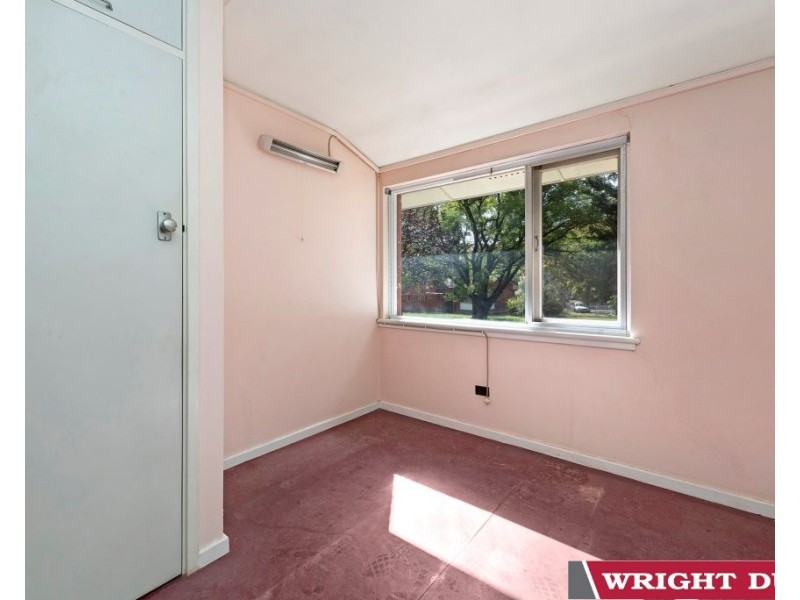 1 Glover Street, Lyneham ACT 2602