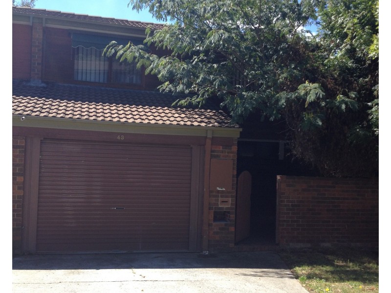 43 Rowe Place, Phillip ACT 2606