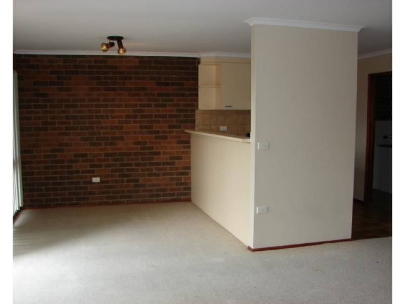 43 Rowe Place, Phillip ACT 2606