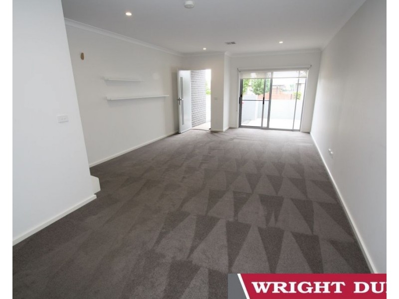 2B Avenal Street, Crace ACT 2911