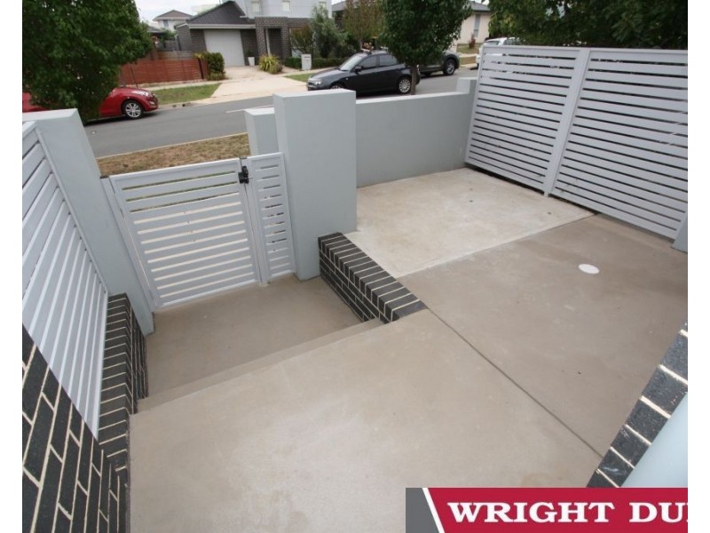 2B Avenal Street, Crace ACT 2911