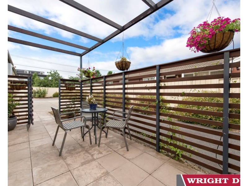 2/104 Dooring Street, Dickson ACT 2602