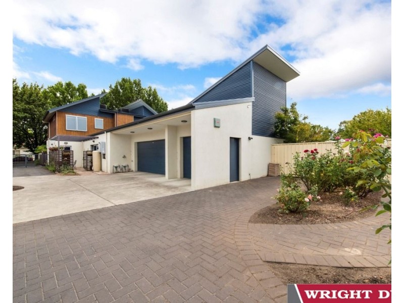 2/104 Dooring Street, Dickson ACT 2602