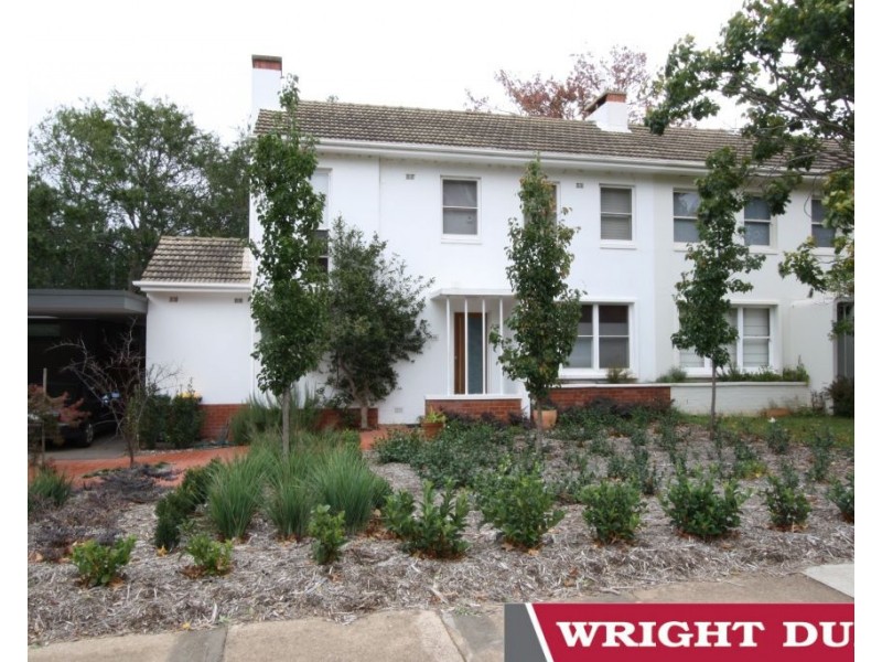 9 Howe Crescent, Ainslie ACT 2602