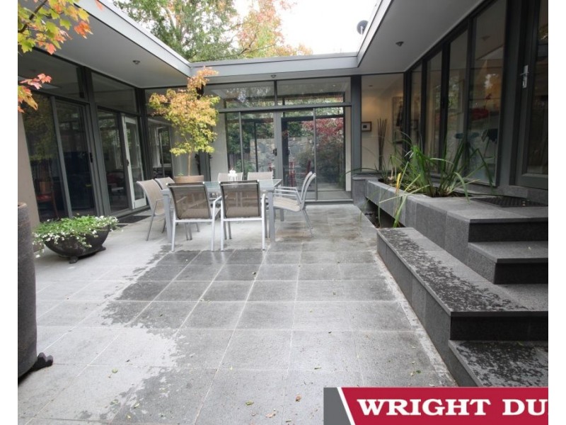 9 Howe Crescent, Ainslie ACT 2602