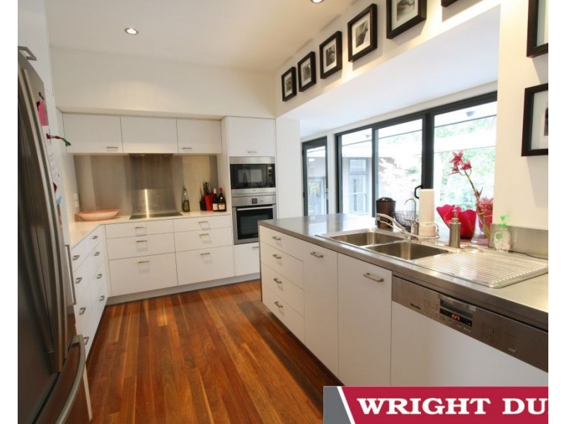 9 Howe Crescent, Ainslie ACT 2602