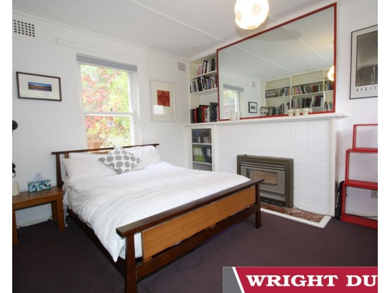 9 Howe Crescent, Ainslie ACT 2602