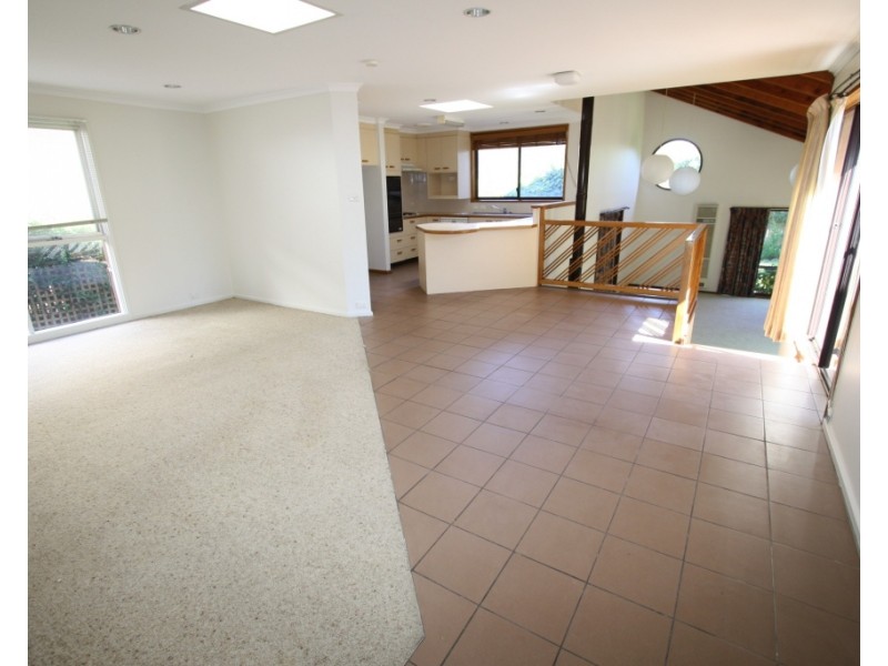 4 Mirning Crescent, Aranda ACT 2614